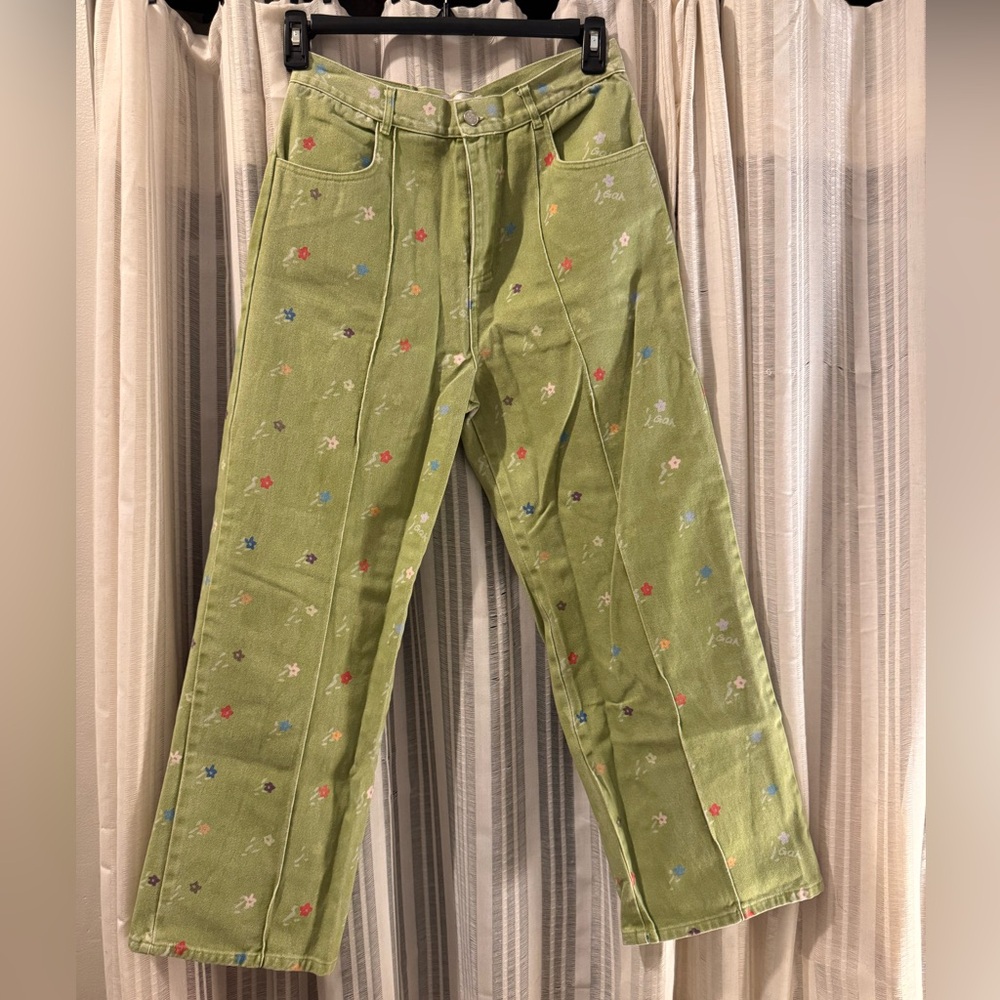 Nuuly x Lisa Says Gah Green Floral Patterned Pants